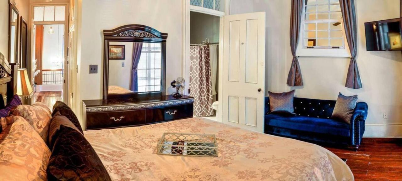 Once In A Lifetime House - Vibrant - Impeccable - 5br 3ba Holiday home New Orleans